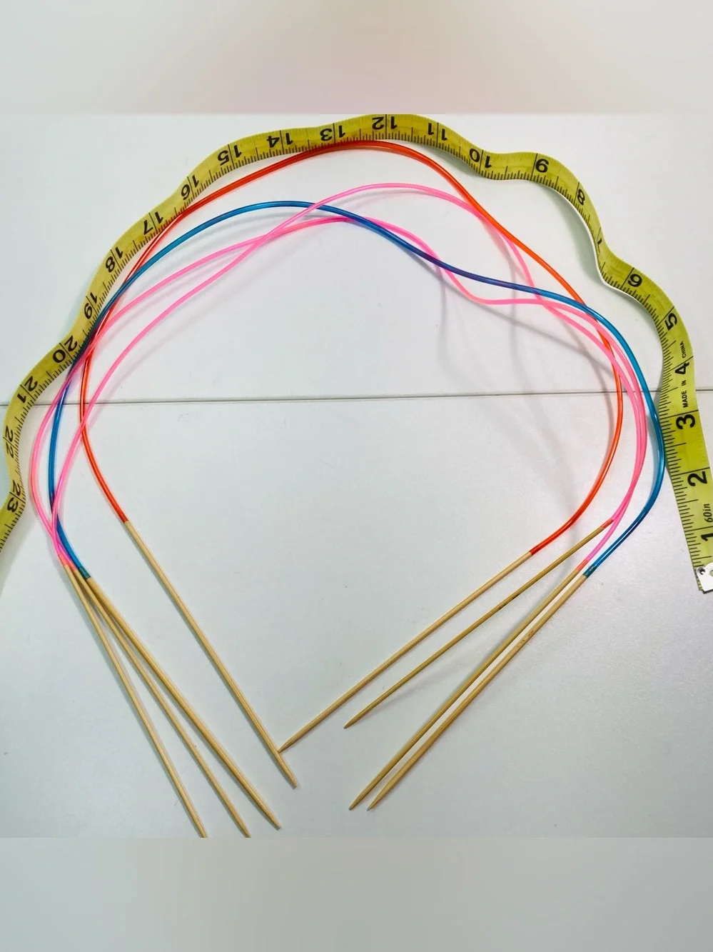 NEW 4 Set of Colorful Wooden Circular Knitting Needles sizes 2.0 2.25 2.5 2.75